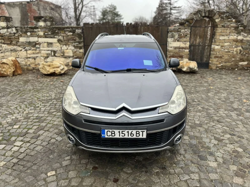 Citroen C-Crosser, снимка 2 - Автомобили и джипове - 48263436