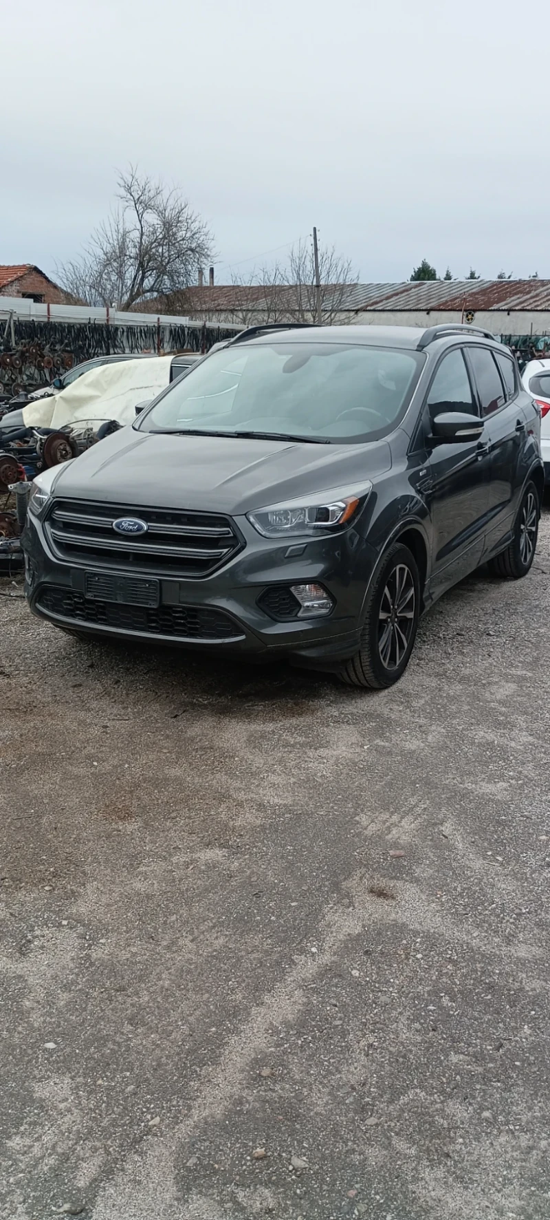 Ford Kuga 1.5tdci, снимка 1 - Автомобили и джипове - 48476142