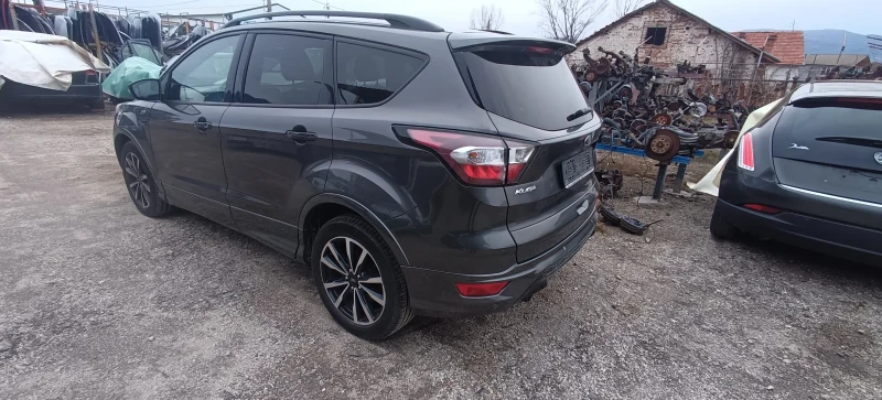 Ford Kuga 1.5tdci, снимка 4 - Автомобили и джипове - 48476142