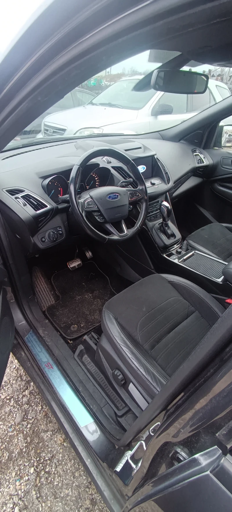 Ford Kuga 1.5tdci, снимка 5 - Автомобили и джипове - 48476142