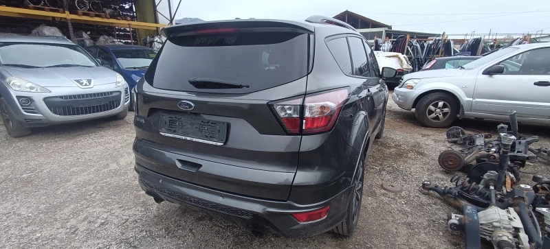 Ford Kuga 1.5tdci, снимка 3 - Автомобили и джипове - 48476142