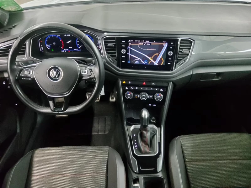 VW T-Roc SPORT/150HP/DSG/LED/CAM/NAVI/ACC/AHK/195g, снимка 7 - Автомобили и джипове - 51481772