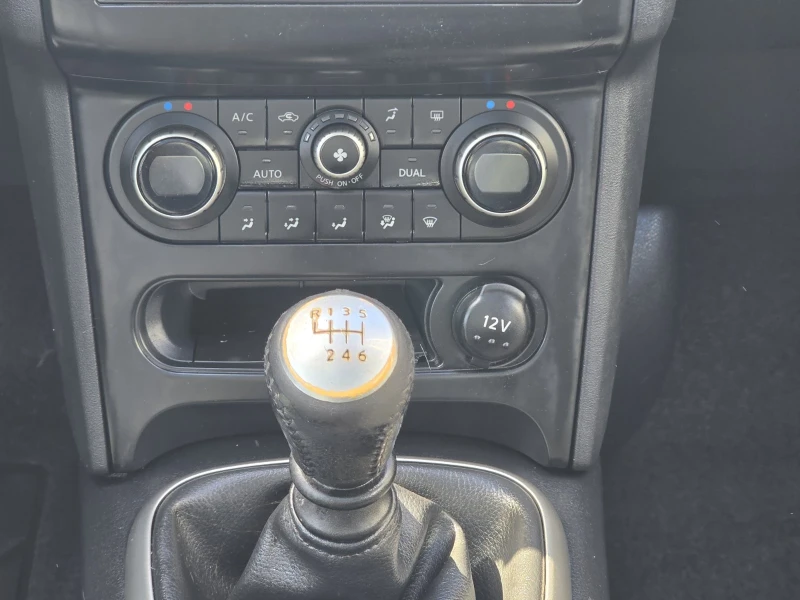 Nissan Qashqai 13г EURO 5 ПАНОРАМА КАМЕРА НАВИГАЦИЯ , снимка 14 - Автомобили и джипове - 51778021