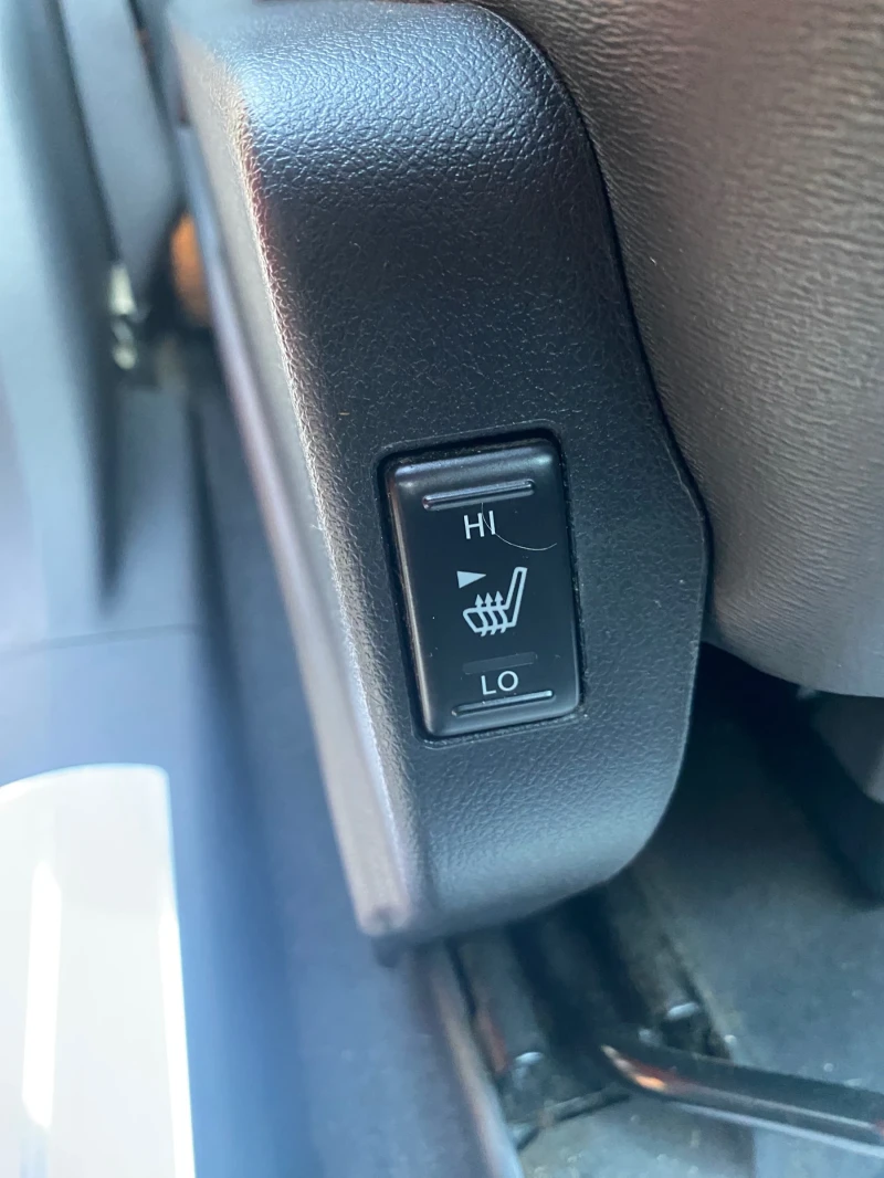 Renault Koleos 2.0 DCI 4x4, снимка 17 - Автомобили и джипове - 52377972