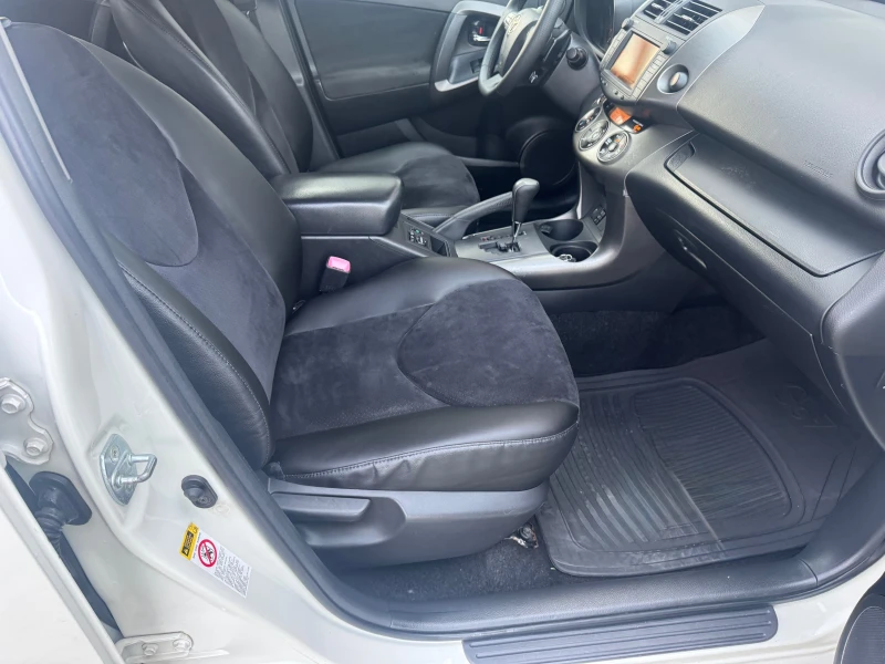 Toyota Rav4 2, 2D4D 150ps, 4x4, кожа, нави, авто, темпо, камер, снимка 10 - Автомобили и джипове - 52631003