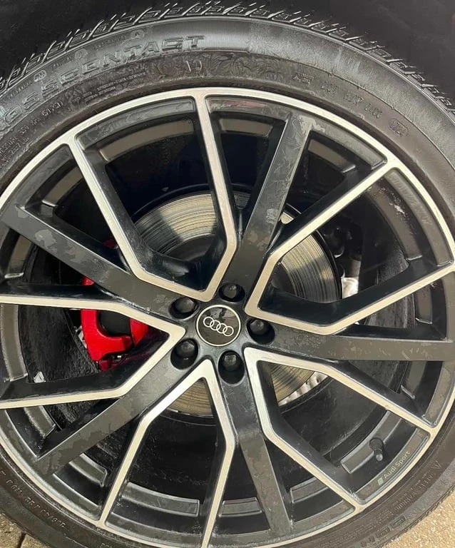 Audi SQ8 * 4.0 TFSI quattro * CARFAX * БЕЗ ПЪРВОНАЧАЛНА ВНО, снимка 3 - Автомобили и джипове - 53182413