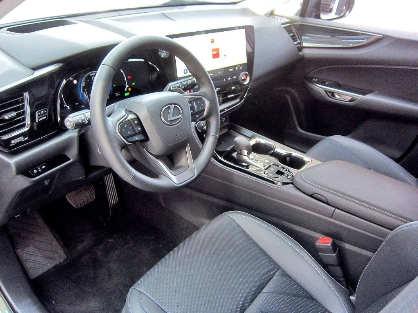 Lexus NX 350h НОВ!/2.5HEV/ИЗБОР ЦВЯТ/EXECUTIVE/4X4/HUD/360/106d - изображение 8