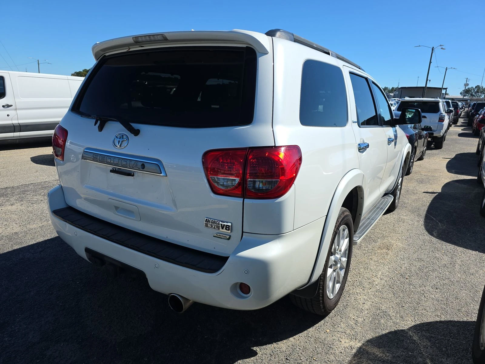 Toyota Sequoia PLATINUM* JBL* 5, 7 V8 POWER* 7 *   | Mobile.bg   4