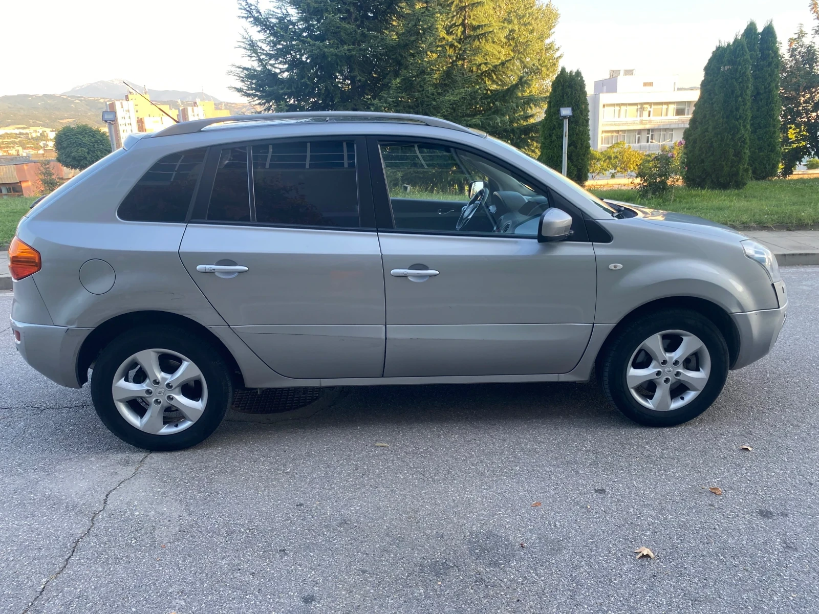 Renault Koleos 2.0 DCI 4x4 - изображение 7