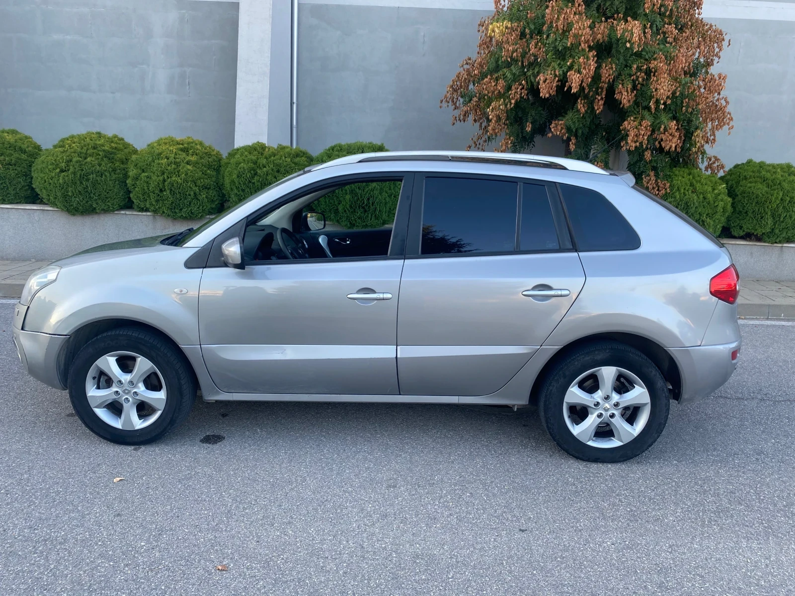 Renault Koleos 2.0 DCI 4x4 - изображение 8