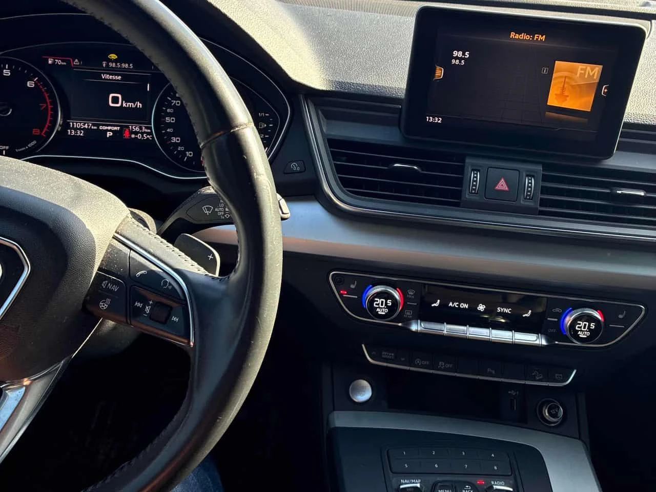 Audi Q5 Komfort * CARFAX * ПОДГРЕВИ - изображение 9