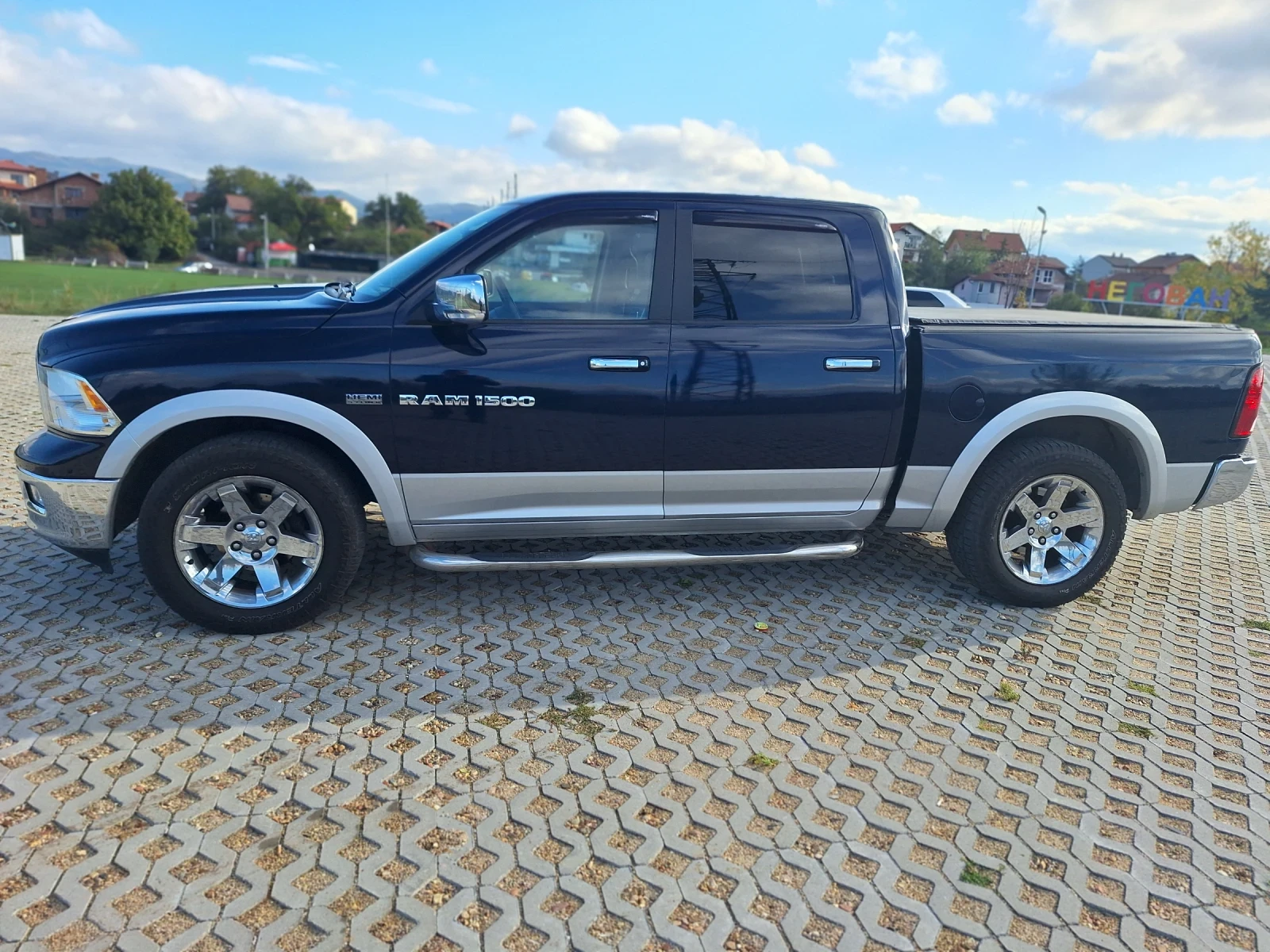 Dodge RAM 1500, снимка 16 - Автомобили и джипове - 54235623