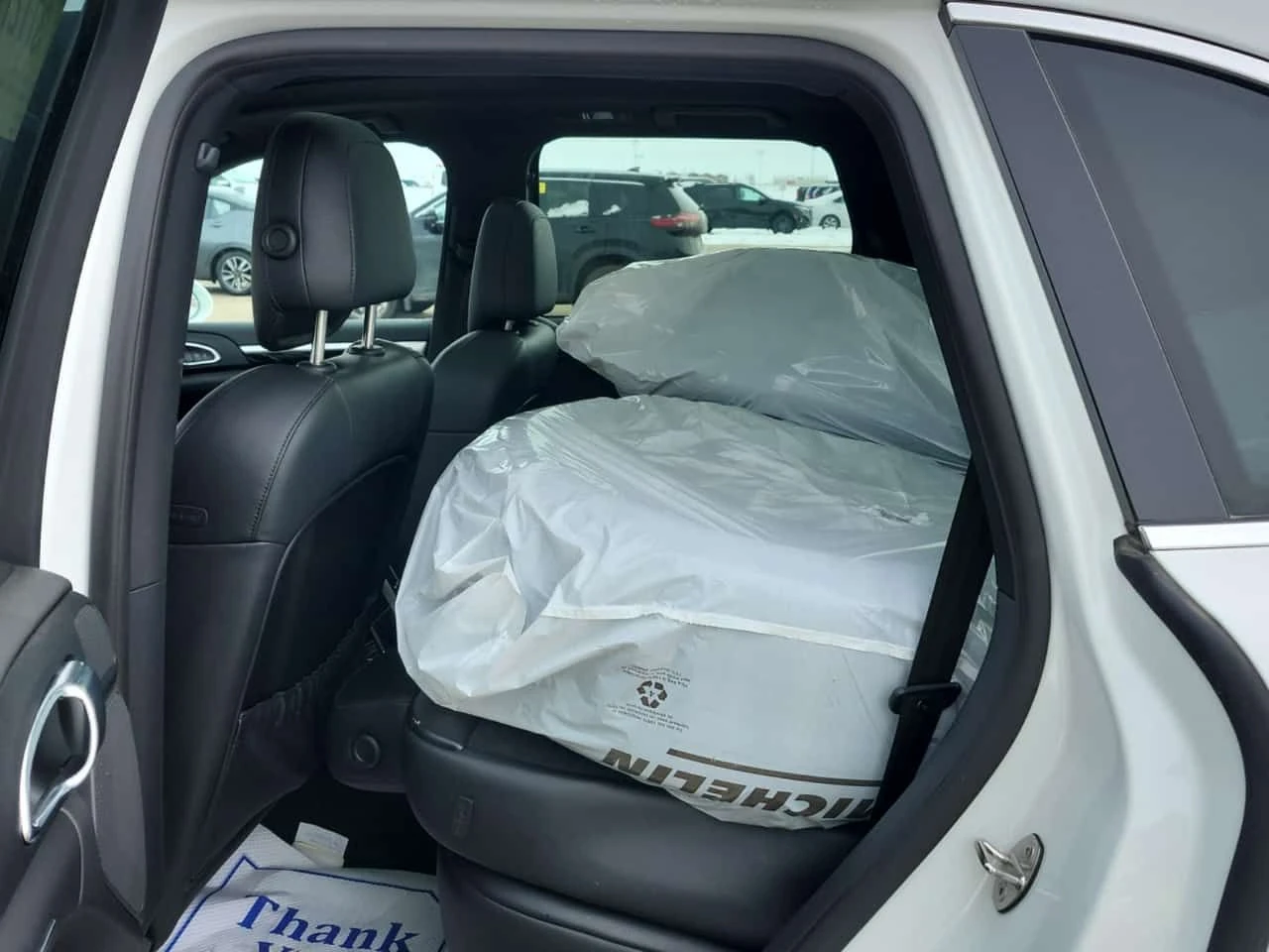 Porsche Cayenne AWD| PANORAMA| ПАМЕТ| ПОДГРЕВИ| ДВА ЧИФТА ГУМИ , снимка 12 - Автомобили и джипове - 54217774