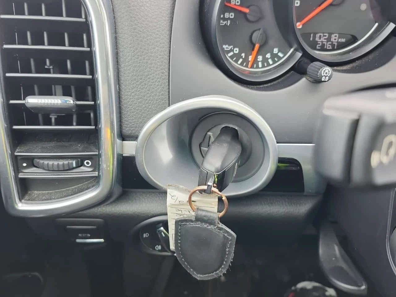 Porsche Cayenne AWD| PANORAMA| ПАМЕТ| ПОДГРЕВИ| ДВА ЧИФТА ГУМИ , снимка 8 - Автомобили и джипове - 54217774