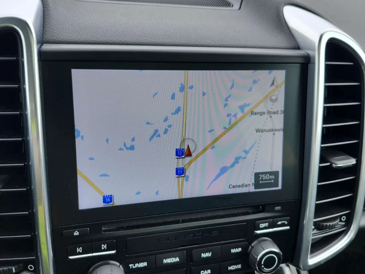 Porsche Cayenne AWD| PANORAMA| ПАМЕТ| ПОДГРЕВИ| ДВА ЧИФТА ГУМИ , снимка 11 - Автомобили и джипове - 54217774