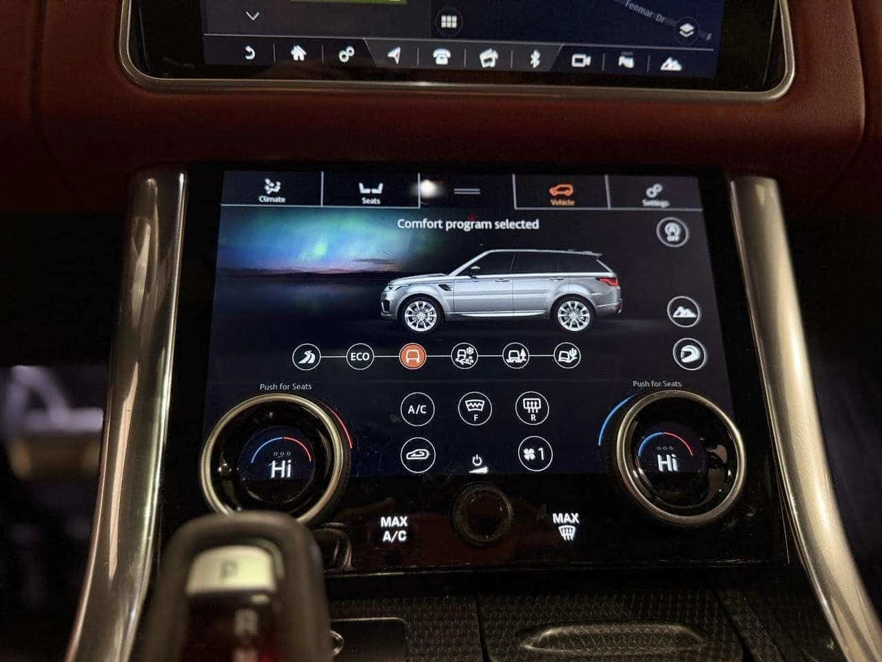 Land Rover Range Rover Sport * HST * АВТОКРЕДИТ БЕЗ ПЪРВОНАЧАЛНА ВНОСКА, снимка 13 - Автомобили и джипове - 54549704