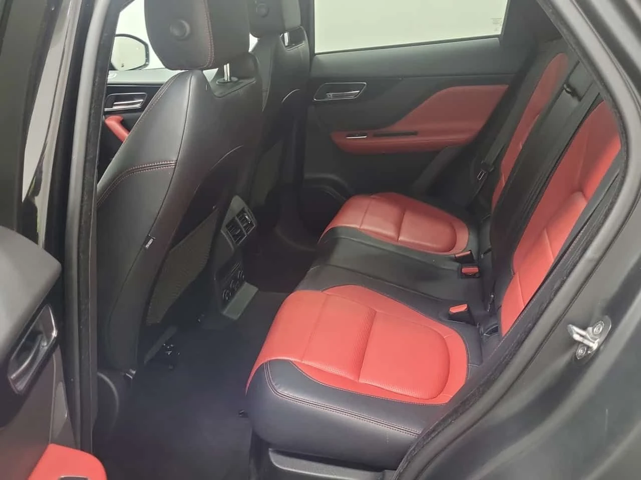 Jaguar F-PACE * R SPORT * CARFAX * ЦЕНА ДО БГ, снимка 10 - Автомобили и джипове - 54645590