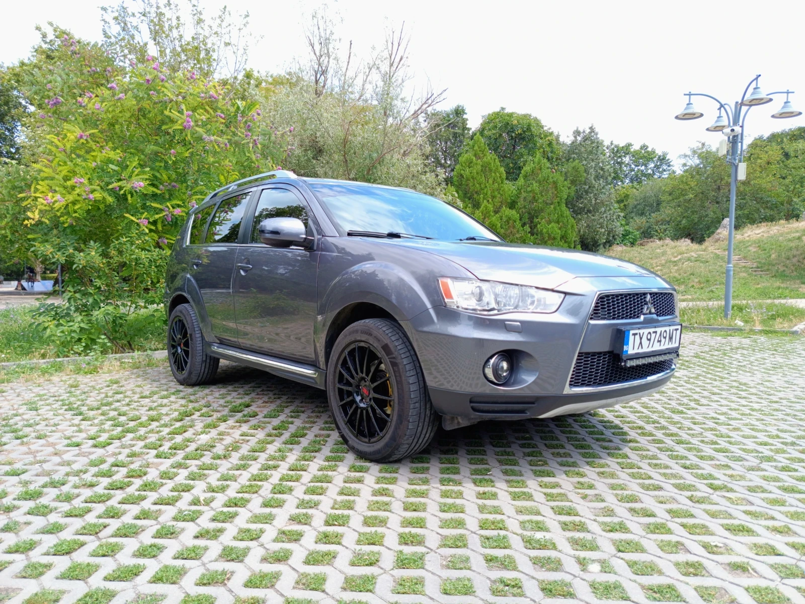 Mitsubishi Outlander, снимка 2 - Автомобили и джипове - 55250260