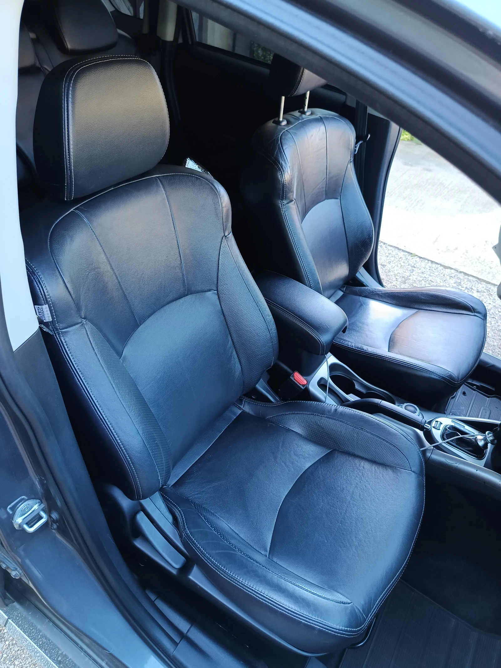 Mitsubishi Outlander, снимка 10 - Автомобили и джипове - 55250260