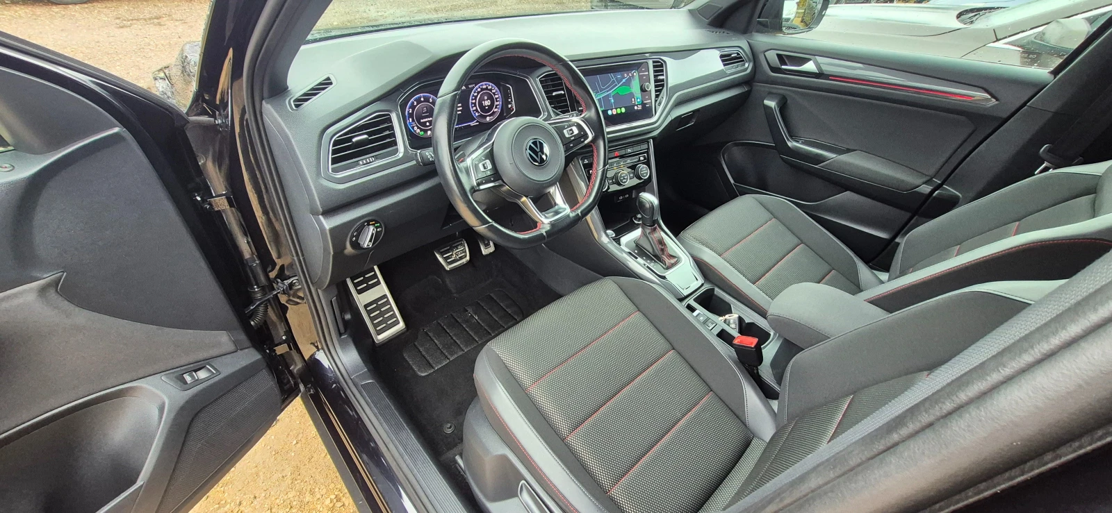 VW T-Roc 1.5 R-LINE, снимка 10 - Автомобили и джипове - 56729546