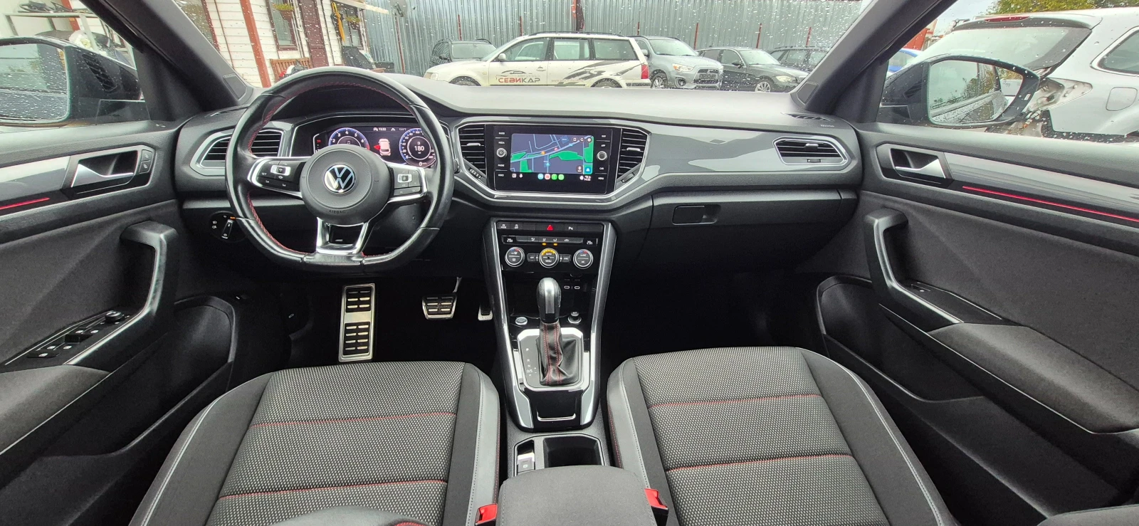 VW T-Roc 1.5 R-LINE, снимка 8 - Автомобили и джипове - 56729546
