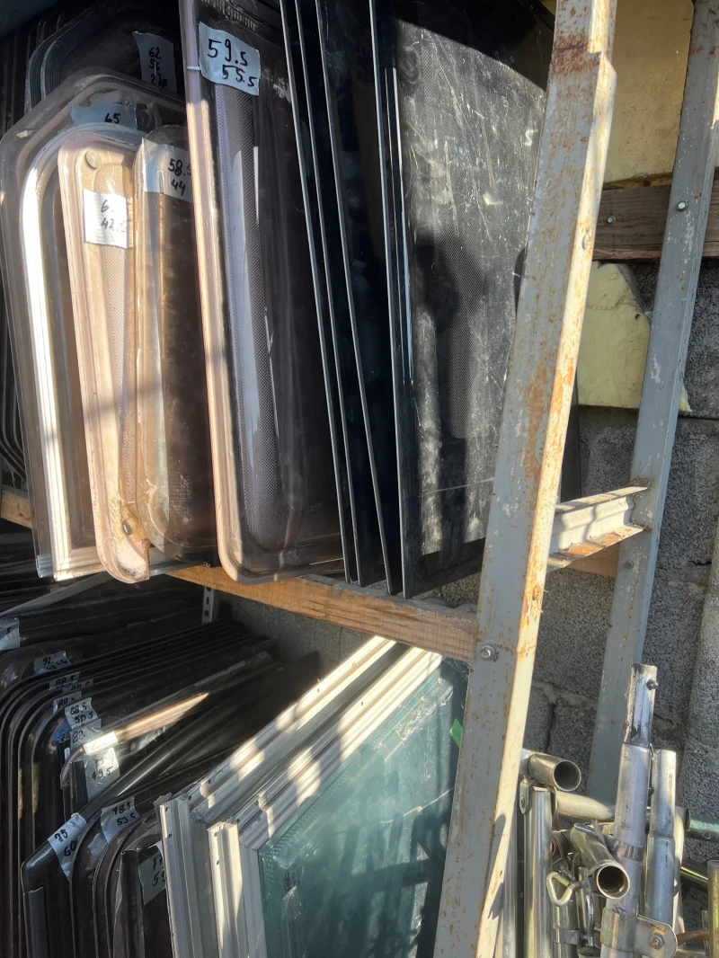 Каравана Adria СТЪКЛА, снимка 4 - Каравани и кемпери - 51958497