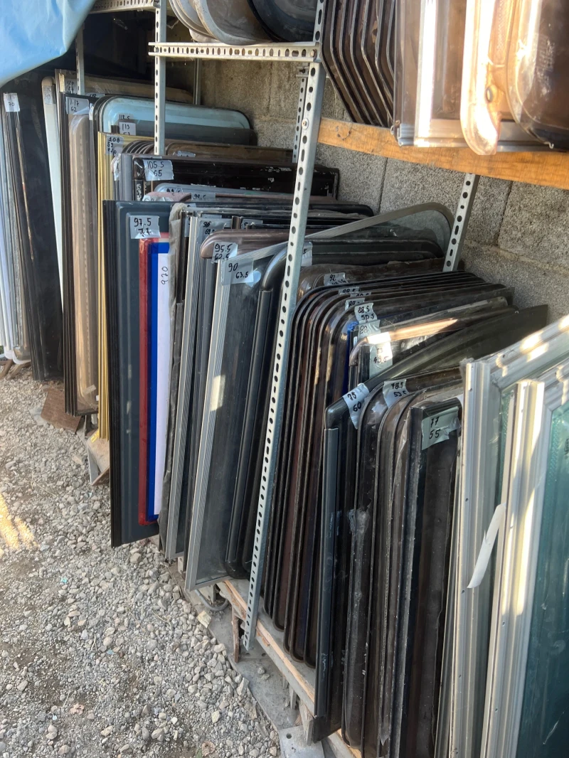 Каравана Adria СТЪКЛА, снимка 5 - Каравани и кемпери - 51958497