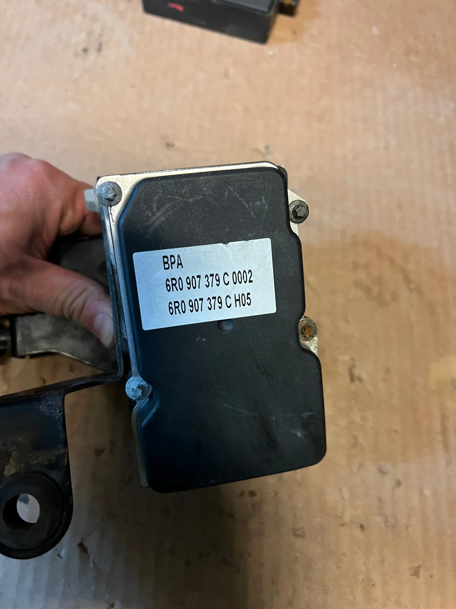 6R0 614 117 D ABS  VW SEAT SKODA 6R0 907 379 C 6R0 907 379 C H05  6R0614117D | Mobile.bg   1