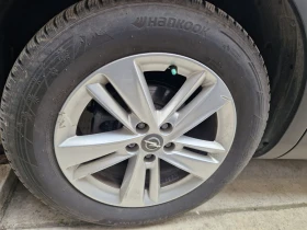 Гуми с джанти Hankook 215/65R17, снимка 2 - Гуми и джанти - 49421454