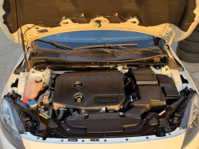 Volvo V40 1.6D УНИКАЛНА/НОВ ВНОС/ЛЕТИ ДЖ./КЛИМАТР, снимка 9