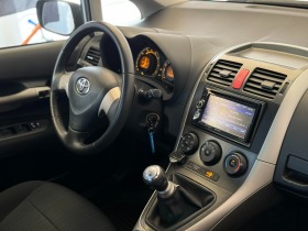 Toyota Auris 1.4I*СЕРВИЗНА КНИЖКА , снимка 7