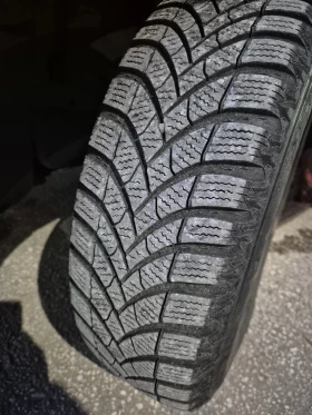 Ford Focus Газ/Бензин - 1350 € / 2640.37 лв. - 43091729 8