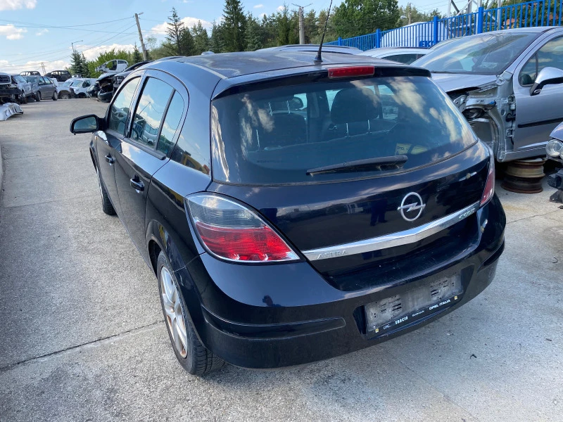 Opel Astra 1.7 cdti Z17DTR, снимка 4 - Автомобили и джипове - 41681438