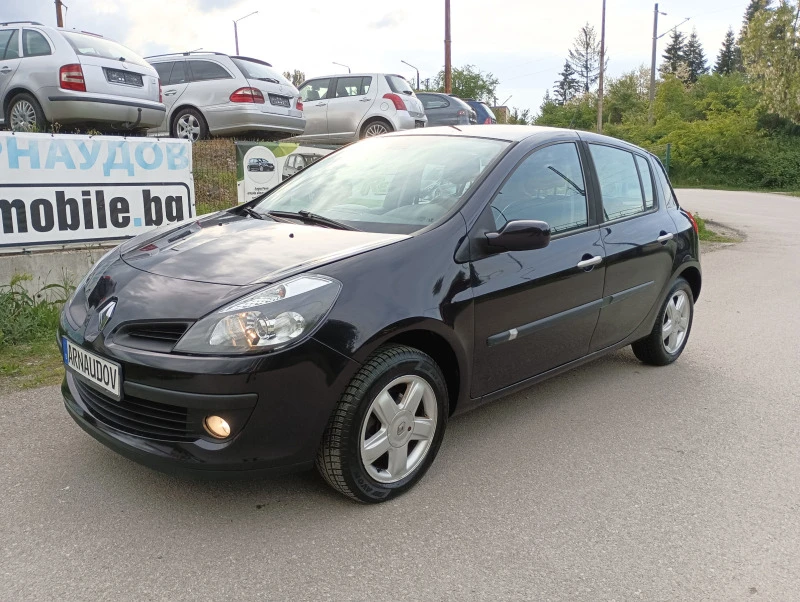 Renault Clio 1.2i 90 000км, снимка 1 - Автомобили и джипове - 45482920