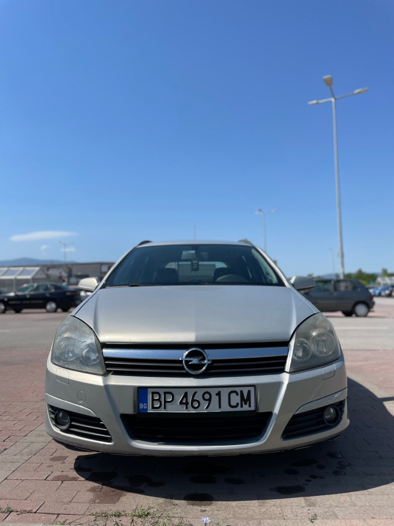 Opel Astra 1.7 CDTI, снимка 2 - Автомобили и джипове - 46405010