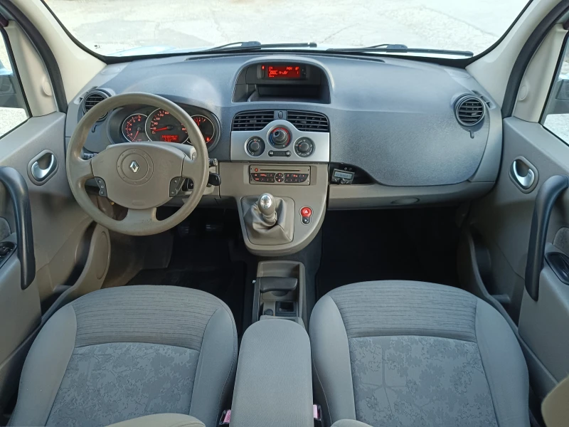 Renault Kangoo 1.5dci 105 6ск., снимка 9 - Автомобили и джипове - 48382517