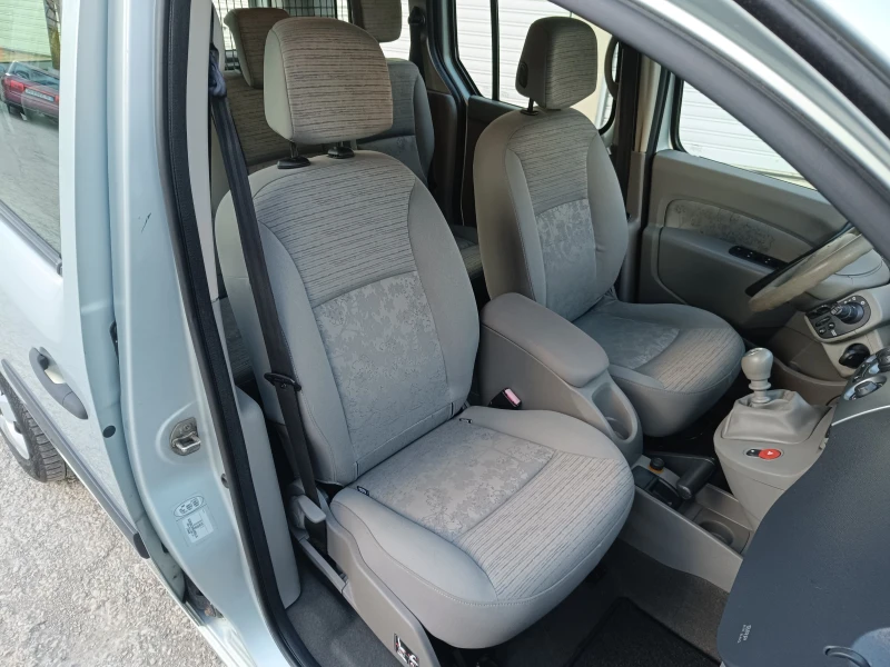 Renault Kangoo 1.5dci 105 6ск., снимка 13 - Автомобили и джипове - 48382517