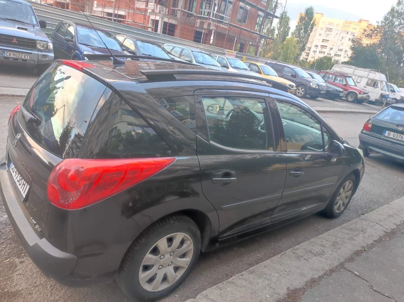 Peugeot 207 1.4 SW, снимка 4 - Автомобили и джипове - 49564436