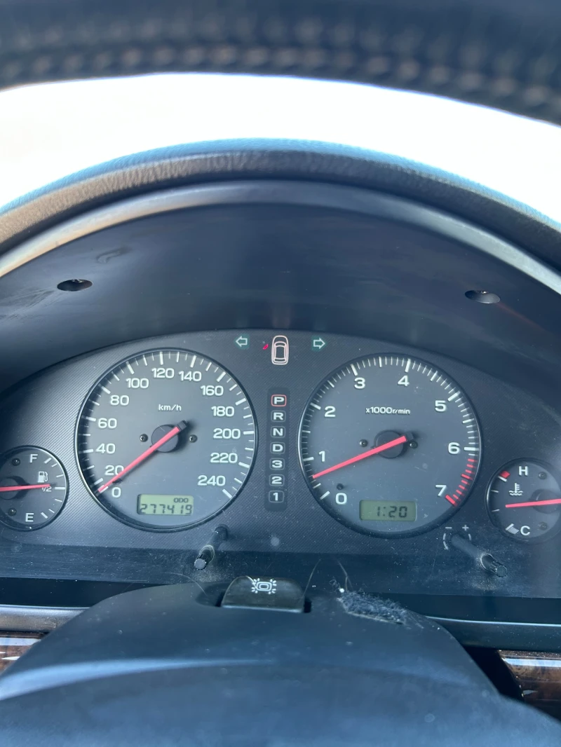 Subaru Legacy, снимка 14 - Автомобили и джипове - 52954303