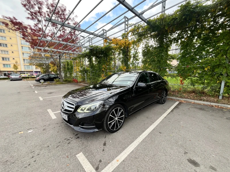 Mercedes-Benz E 200, снимка 2 - Автомобили и джипове - 52796685