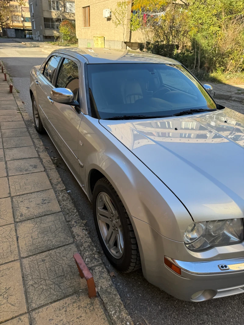 Chrysler 300c 3.0 CRD, снимка 5 - Автомобили и джипове - 52878865
