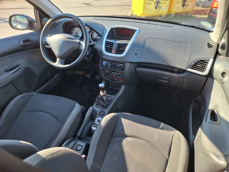Peugeot 206 1.4i, снимка 15 - Автомобили и джипове - 52933737
