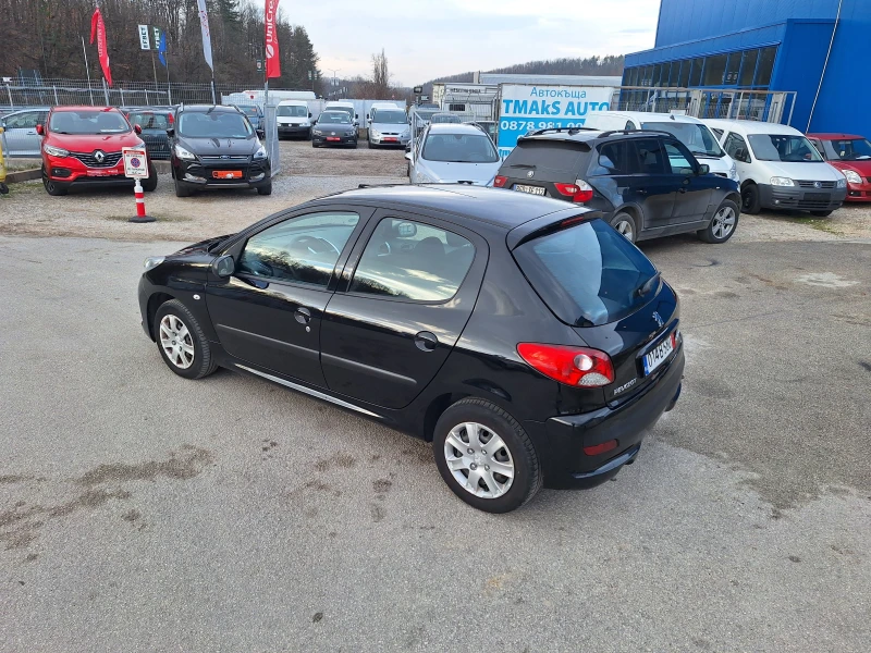 Peugeot 206 1.4i, снимка 11 - Автомобили и джипове - 52933737