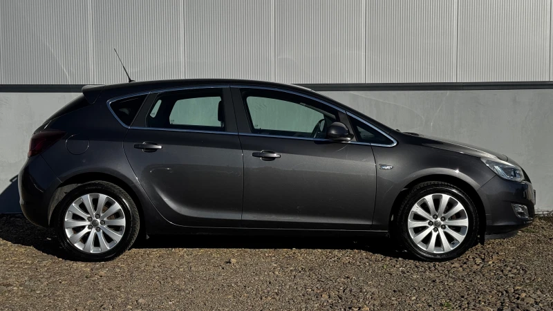 Opel Astra 1.4 Turbo Cosmo 🇮🇹, снимка 4 - Автомобили и джипове - 53047528