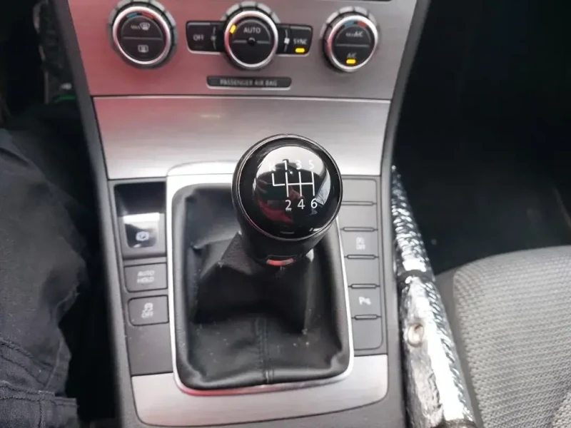 VW Passat B7, снимка 6 - Автомобили и джипове - 53261656