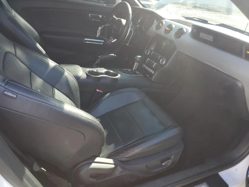 Ford Mustang GT FASTBACK 5.0L V8, снимка 8 - Автомобили и джипове - 53342579