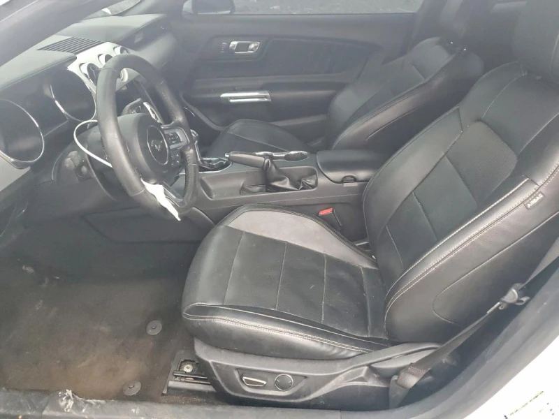 Ford Mustang GT FASTBACK 5.0L V8, снимка 7 - Автомобили и джипове - 53342579