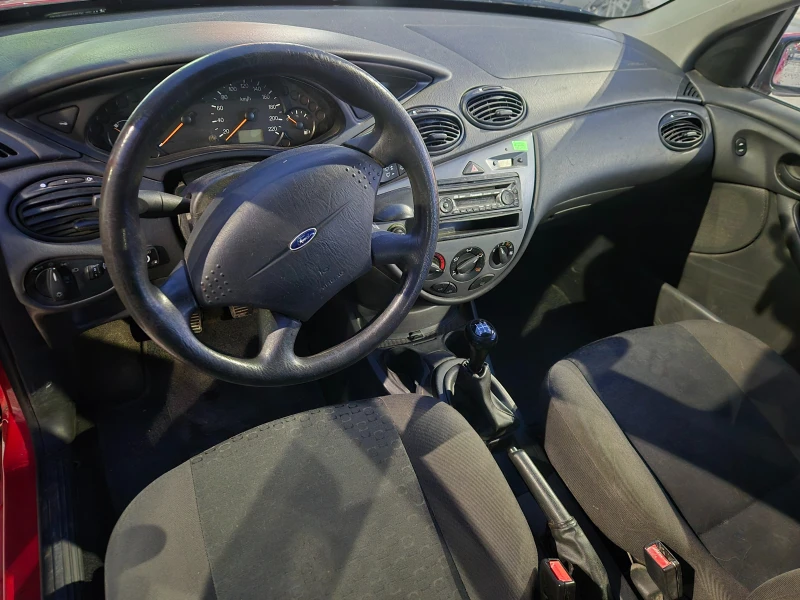 Ford Focus Газ/Бензин, снимка 10 - Автомобили и джипове - 53344051