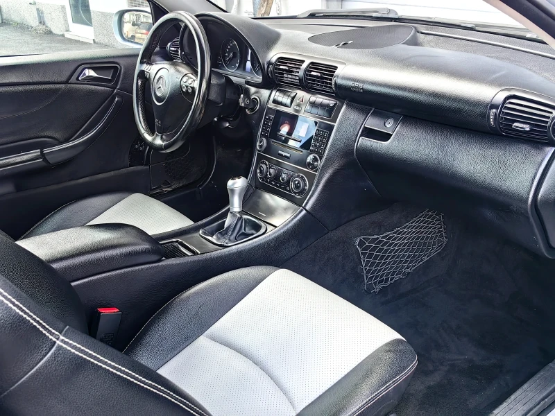 Mercedes-Benz C 220 Sportcoupe FACE, снимка 11 - Автомобили и джипове - 53476571