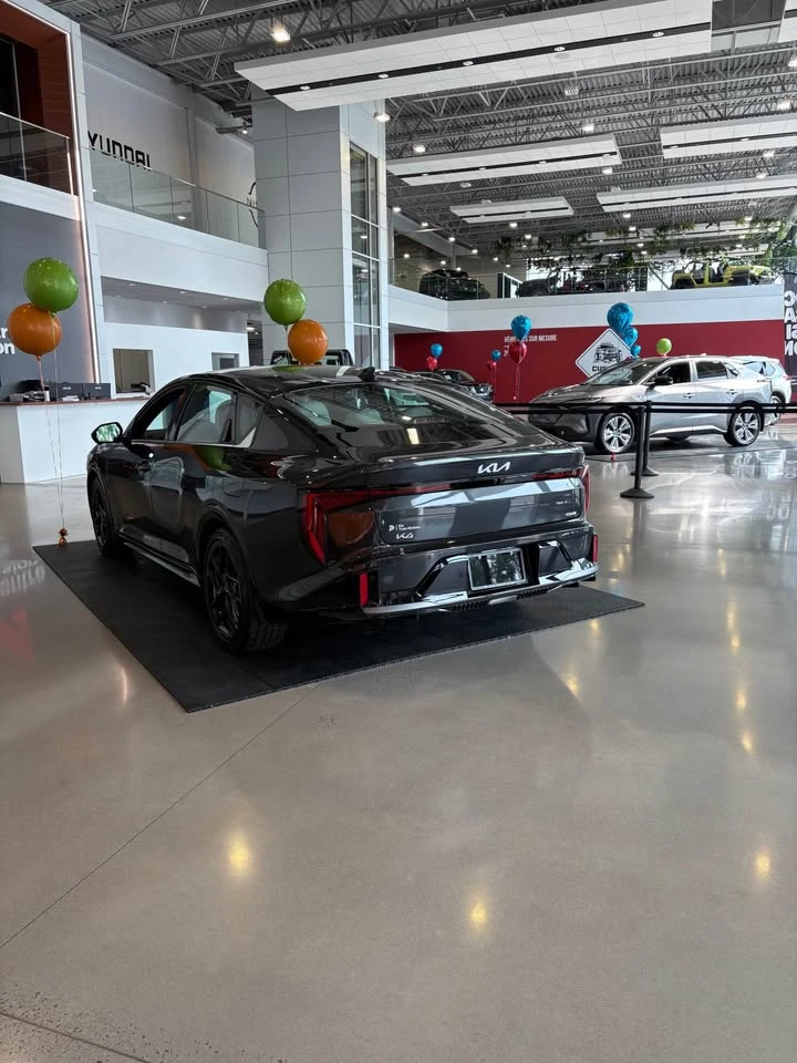 Kia K4 * GT LINE* CARFAX * ОТ ПРЕДСТАВИТЕЛСТВО - изображение 4